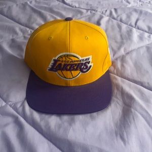 Mitchell and Ness - Lakers Snap Back